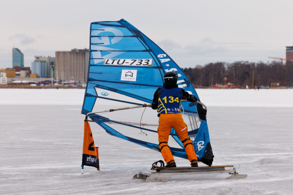 u gradu Västerås u Švedskoj održava se 2026. Ice and Snow Sailing World Championships