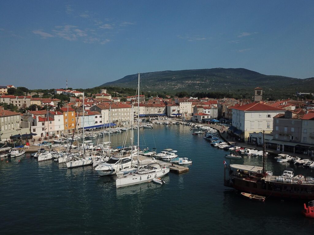 Cres