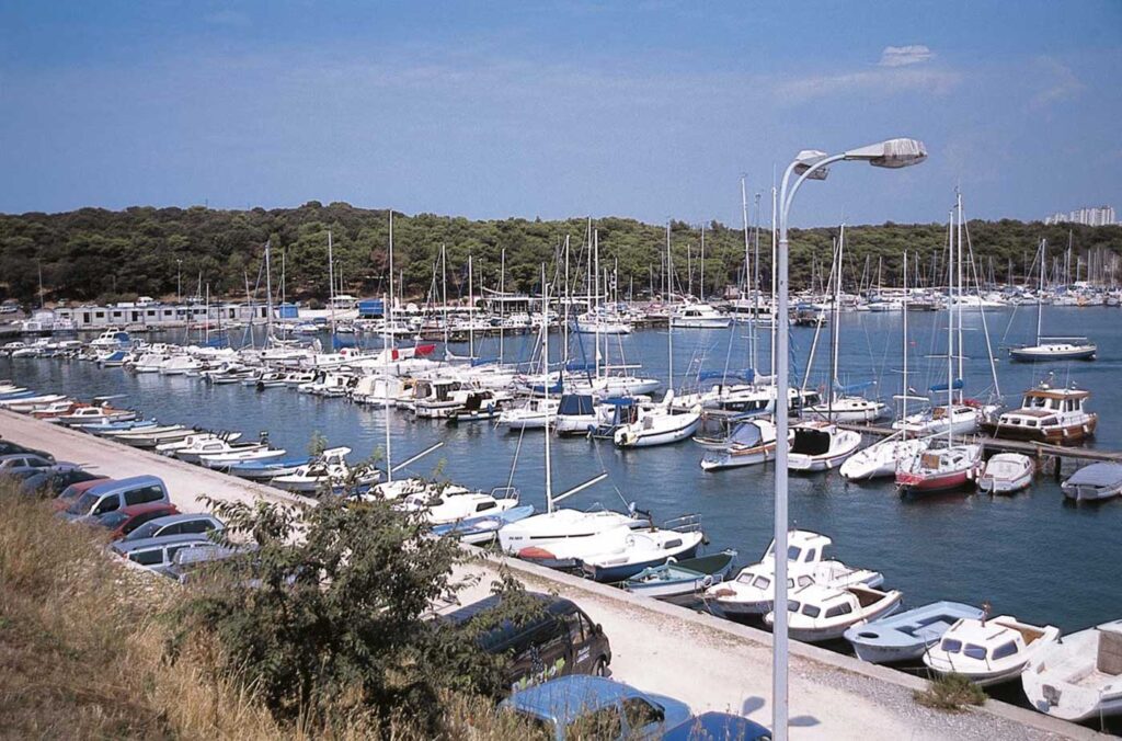 Bunarina Sports Harbor