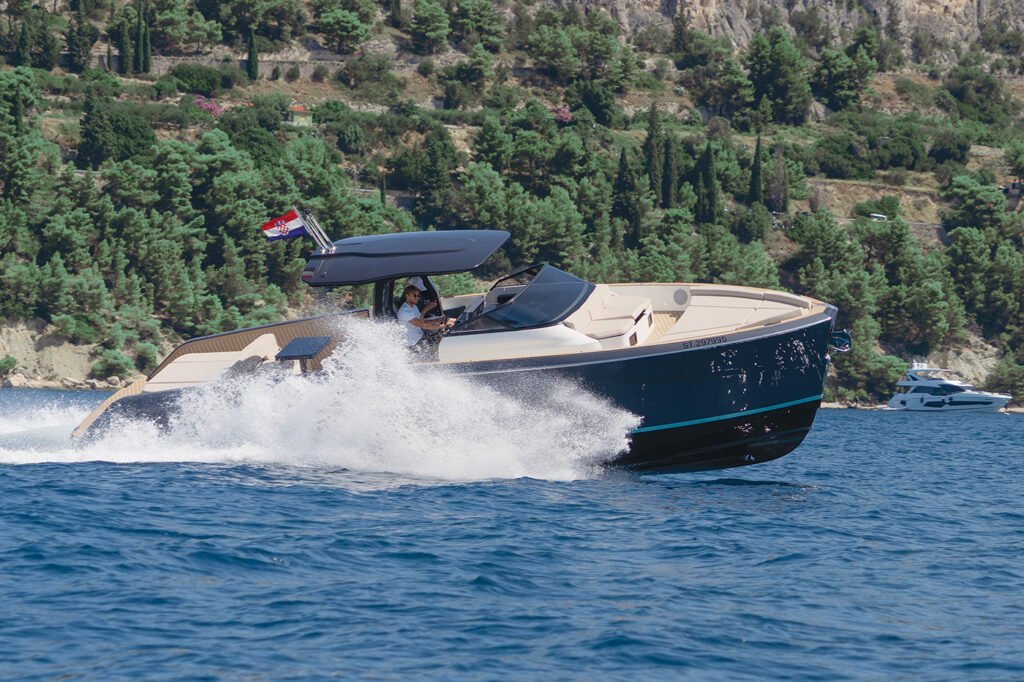 Bellini Astor  36